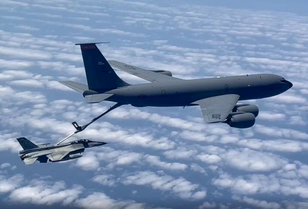 KC-135R